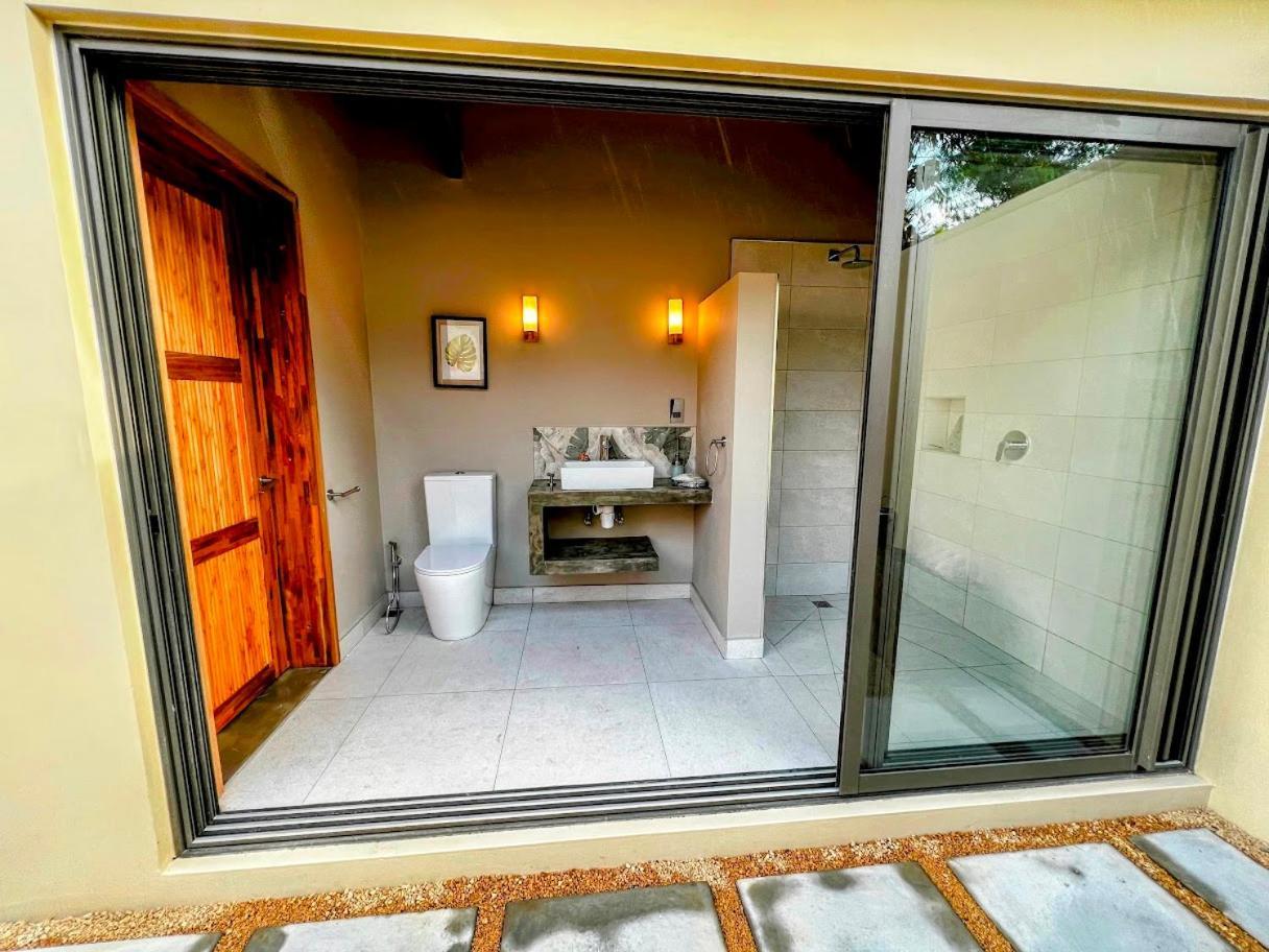 קאפ מאלורו Lakaz Kannell - Vanilla Lodge, Secluded Outside Bath & Shower Infinity Pool מראה חיצוני תמונה