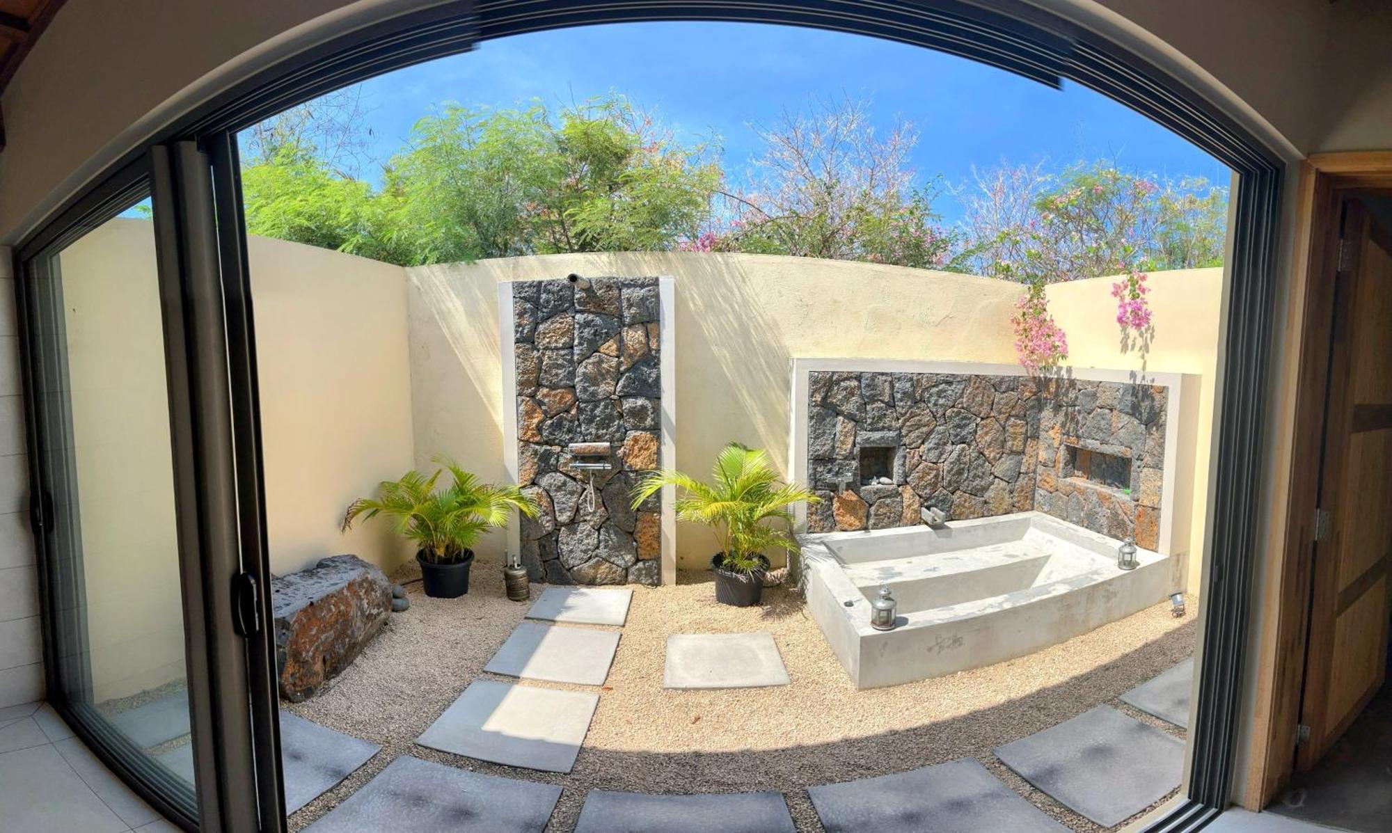 קאפ מאלורו Lakaz Kannell - Vanilla Lodge, Secluded Outside Bath & Shower Infinity Pool מראה חיצוני תמונה
