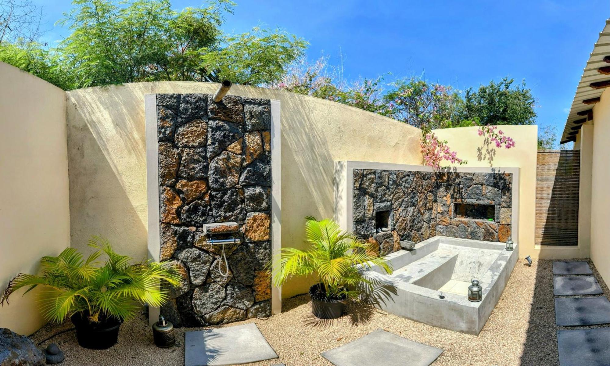 קאפ מאלורו Lakaz Kannell - Vanilla Lodge, Secluded Outside Bath & Shower Infinity Pool מראה חיצוני תמונה